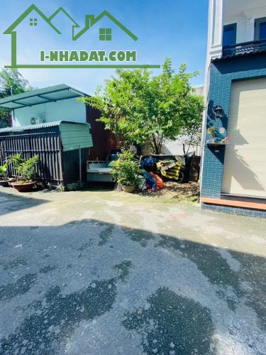 Bán đất full thổ cư đường thạnh Lộc quận 12
