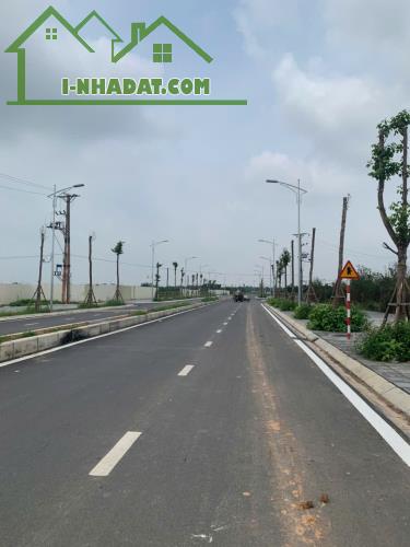 đất đẹp lễ pháp -tiên dương-gần ngay cầu nhật tân, đường võ nguyên giáp, ô tô vào - 2