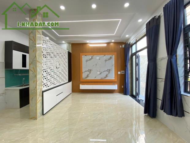 Bán Nhà Lê Đình Cẩn - Tên Lửa Bình Tân - 3 Tấm Mới - Ngang Lớn 6m - Hẻm Xe Tải - Nhỉnh 5 - 1