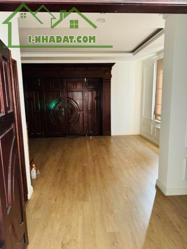 BÁN NHÀ MẶT PHỐ BÌNH TRỊ ĐÔNG B, BÌNH TÂN - 180M2, 4 TẦNG, 4PN, GIÁ 31 TỶ - SỔ HỒNG CHÍNH - 2