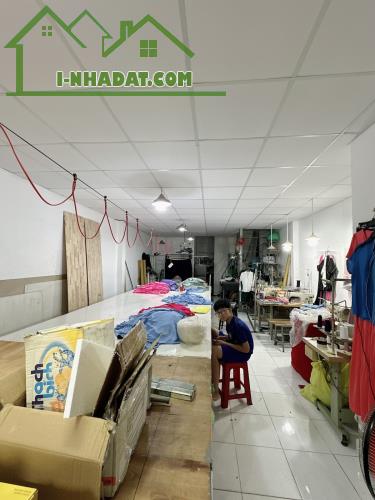 Bán nhà hiếm tân bình, cách mặt tiền chỉ 1 căn, nở hậu tài lộc,80m2, chỉ 5.x tỷ bao đầu tư - 1