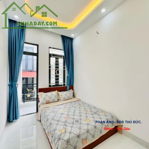 🔥 Bán Nhà Phố Liền Kề Lê Văn Thịnh, Quận 2 _ Không Qui Hoạch _ Hẻm Xe Hơi _ 2 tầng 2 pn