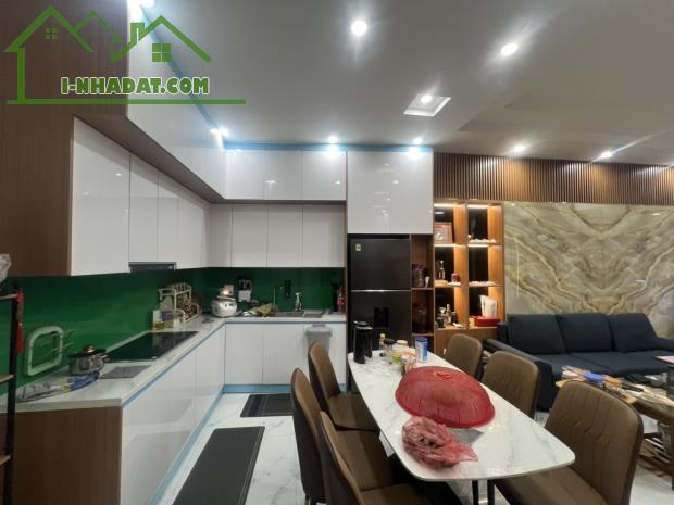 Bán Nhà Cổ Linh, Phường Thạch Bàn, Long Biên 47m2, 4T, giá 8,2 tỷ (ô tô đỗ cách 15m) - 1