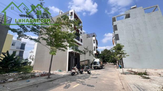 Đất bán An Phú Đông 12 đường 10m, Gía 3.550 tỷ, KDC đẹp gần sông, gần Bệnh Viện Hồng Đức - 2