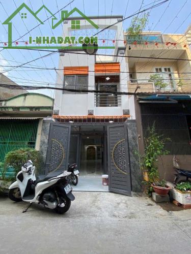BÁN NHÀ GẦN HỒNG BÀNG,QUẬN 11,3 TẦNG,61M2,HẺM XE HƠI TRÁNH,CHỈ 8 TỶ - 1