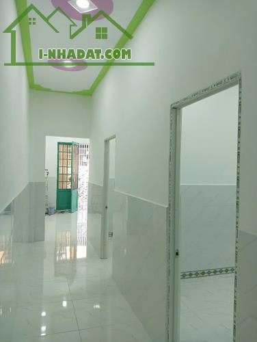 NHÀ SỔ HỒNG RIÊNG C4 70M2 HẺM Ô TÔ THÔNG ẤP 1 ĐÔNG THẠNH HÓC MÔN GIÁ 2TỶ 650 BỚT LỘC.   - - 2