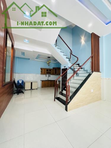 Khu phân lô, 4 tầng, 5 x 10, giá 5.X tỷ, hẻm ô tô - 1