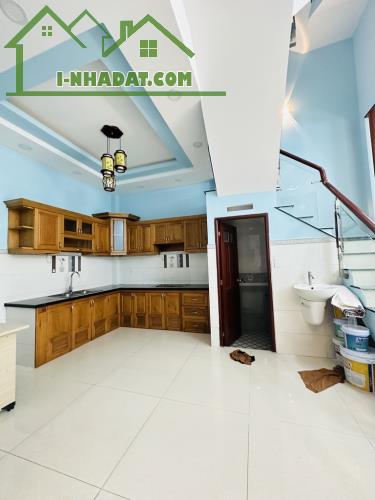 Khu phân lô, 4 tầng, 5 x 10, giá 5.X tỷ, hẻm ô tô - 2