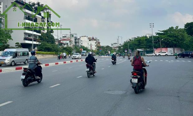 Đất Vàng Đầu Tư Mặt Phố Âu Cơ, Nghi Tàm, Xuân Diệu Tây Hồ DT 121M 3T MT 6.2M KD 50Tr/Tháng - 2