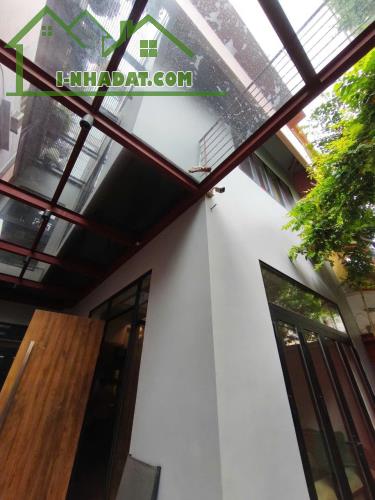 BÁN GẤP BIỆT THỰ 5 TẦNG THANG MÁY - HÀM RỒNG NGỌC LÂM - NỘI THẤT CAO CẤP - GIÁ TỐT 18 TỶ - 2