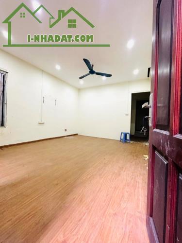 BÁN NHÀ TT 2 TẦNG, Sd 80M2, NGÕ BẠCH MAI, HAI BÀ TRƯNG, GIÁ 2 TỶ x - SỔ ĐỎ CHÍNH CHỦ - 4