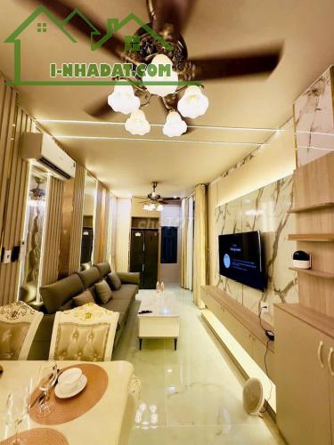 Nhà đẹp, hẻm đẹp Trần Văn Quang P10 Tân Bình, 35m2, 2 lầu giá chỉ 4.3 tỷ