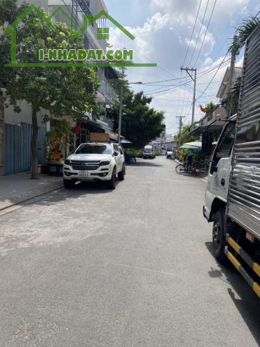 BÁN NHÀ 5 TẦNG HẺM 8M Đ NGUYỄN HỮU TIẾN . PHƯỜNG TÂY THẠNH. TÂN PHÚ . DT105 M . GIÁ 14.6 ỷ