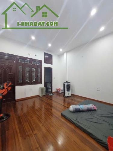 BÁN NHÀ  NGỌC LÂM – LONG BIÊN – VỊ TRÍ VÀNG KINH DOANH - DT: 77M² x 3 TẦNG – MẶT TIỀN - 2