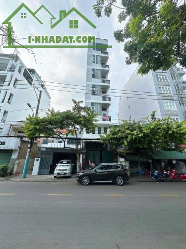 Bán nhà mặt tiền Tôn Thất Thuyết Quận 4 ,
9 lầu , 33 phòng 120m2 chỉ 31 tỷ