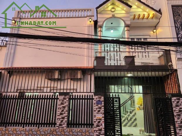 🌋Nhà 3 phòng ngủ gần BV Đa Khoa Trung Ương Cần Thơ
- GIÁ  : 6tr5/tháng