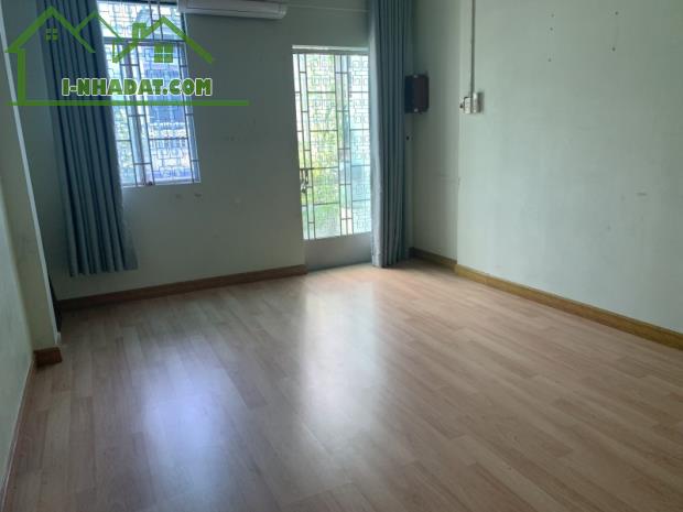 HXH THÔNG BÙI MINH TRỰC P5 QUẬN 8 - NHÀ 2 TẦNG 30M2 (3,4X8,7M) - VUÔNG VỨC - CHỈ 3.3 TỶ - 1