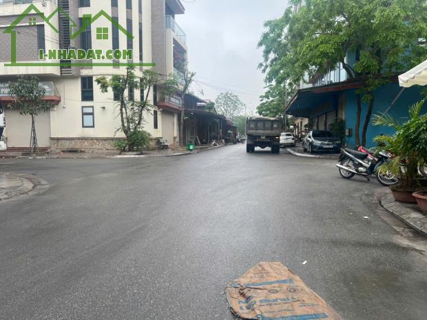 Đất nền tại Bảo Long New City, Hương Mạc, Từ Sơn, Bắc Ninh đang có giá 4,1 tỷ. Diện tích - 1