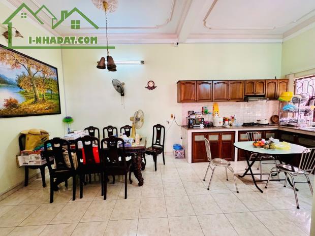 HXH tránh Thích Quảng Đức P.3 Phú Nhuận ngang 8.4m giá 25 tỷ - 2