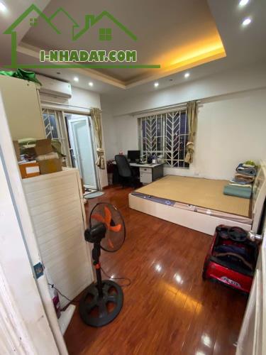 Cần bán căn 2 ngủ 92m tòa ct4 văn khê, full đồ giá chỉ 44.8 triệu/m2