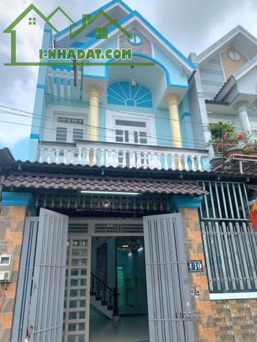 BÁN GẤP NHÀ 2 TẦNG CHỈ 890TR NGAY XUÂN THỚI ĐÔNG, HÓC MÔN - 3PN 2WC – SHR