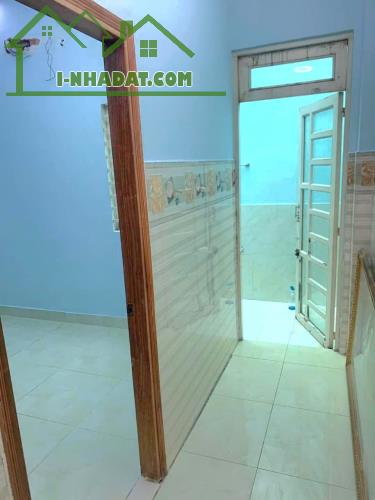 BÁN GẤP NHÀ 2 TẦNG CHỈ 890TR NGAY XUÂN THỚI ĐÔNG, HÓC MÔN - 3PN 2WC – SHR - 2