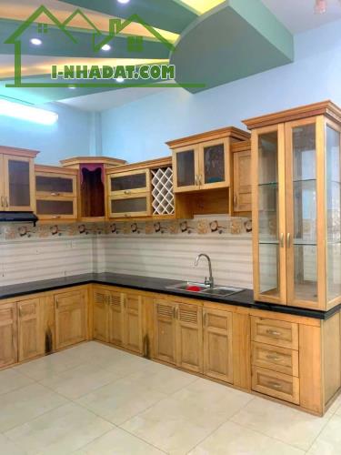 BÁN GẤP NHÀ 2 TẦNG CHỈ 890TR NGAY XUÂN THỚI ĐÔNG, HÓC MÔN - 3PN 2WC – SHR - 3
