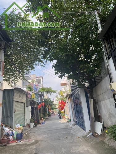 Bán Nhà 3 Tầng Mới Đẹp, Hẻm Xe Hơi, Gần Công Viên Phú Hữu – Giá Chỉ Hơn 4 Tỷ - 1