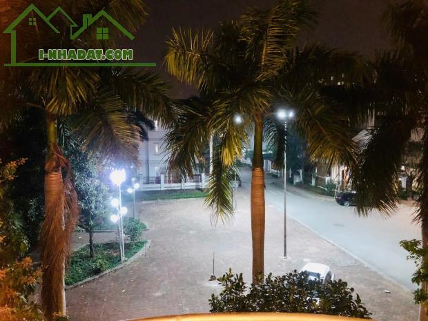 BÁN BIỆT THỰ KĐT - MỸ ĐÌNH - HÀ NỘI - 200M2 - SỔ ĐỎ - 2
