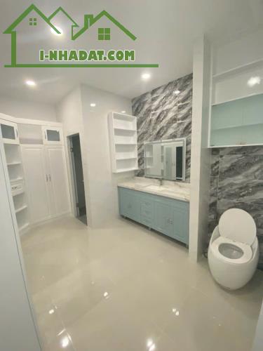 Nhà 6 tầng ngang 5,4m mặt tiền Sư Vạn Hạnh Quận 10 chỉ 20 tỷ - 4