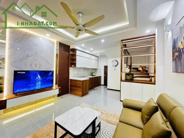 Đội Cấn 35m2 x mặt tiền rộng 4.2M - Cách ô tô đỗ 40M - Ngõ thoáng sáng. - 1