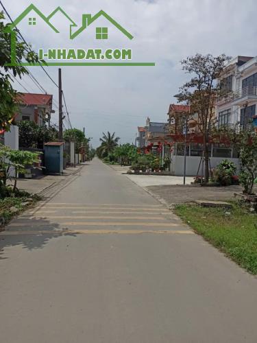 Bán đất Thuận Thành, Bắc Ninh. 85m2 * mt 6m * 2,2 tỷ. Lô Góc, Ô tô Tránh.