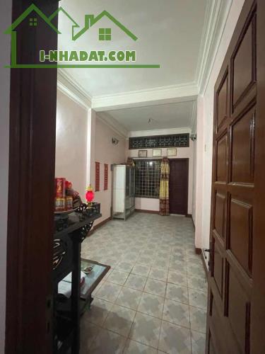 HIẾM MẶT PHỐ KINH DOANH - KHU VỰC HIẾM NHÀ BÁN Đông Anh