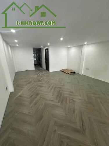💜💜TUYỆT PHẨM NHÀ PHỐ NGUYỄN VĂN CỪ 101M2X7T MT 5M CHÀO 26.8 TỶ - GARA Ô TÔ 2-3 CHIẾC - F - 4