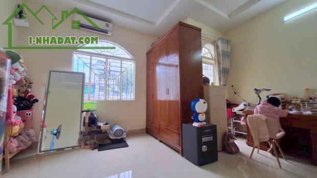 Bán nhà mặt phố Tân Hòa Đông, Q.6, 10 tỷ, MT 5.4m, sổ hồng - 3