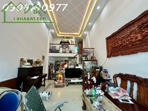 Nhà sát mặt tiền Phạm Văn Bạch, Phường 15, Tân Bình, 62m2, (4.2 x15m), chỉ 5.5 đồng