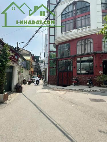 Nhà chính chủ Phương Mai - DT KHỦNG 124m Trung tâm Đống Đa - Gara Ô Tô qua nhà. Hơn 27 tỷ