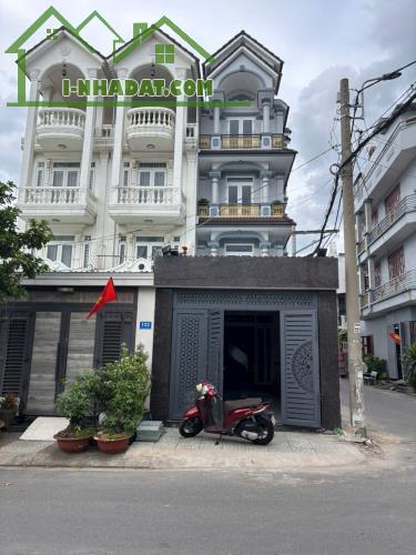 Nhà đẳng cấp 3 lầu 4mx25m mt thới an 13 gần siêu thị metro q12
