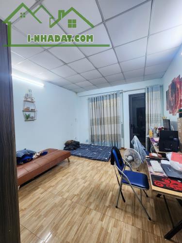 NHÀ RỘNG RẺ - HXH 1 TRỤC GẦN MẶT TIỀN - GÒ VẤP - 84m2 - GIÁ  5.5 tỷ (Thương lượng) - 3