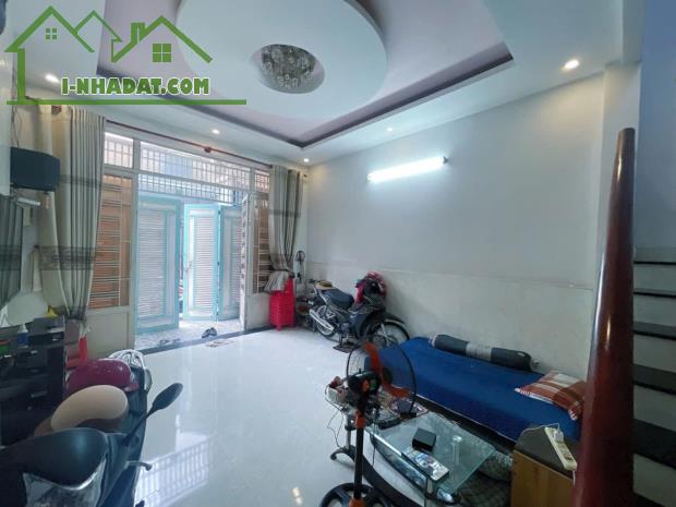 KHU NHÀ ĐỒNG BỘ ĐẸP, RẺ - DÂN TRÍ CAO - 48M2 - HẺM 4M - GÒ VẤP - GIÁ 4.3 tỷ - 3