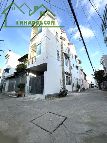 CHO THUÊ nguyên căn Nhà 2 Lầu, cách Chợ  TRẦN QUANG DIỆU chỉ 70m - BÌNH THUỶ - 1