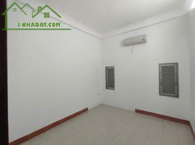 Cho thuê nhà mặt phố  Nguyễn Bá Khoản - Yên Hòa Cầu Giấy 45m x 4T giá 25tr, ở và KD - 3