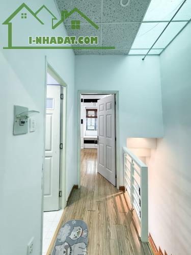 Bán nhà Bạch Đằng Bình Thạnh - 32m2 - Nở hậu - 2 tầng - 2PN - Cho thuê 120Tr/ năm - 4