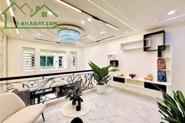Bán nhà hẻm xe hơi, Phạm Văn Chiêu, Gò Vấp, 56 m² (4m x 14m) - Giá 8.6 tỷ TL - 4