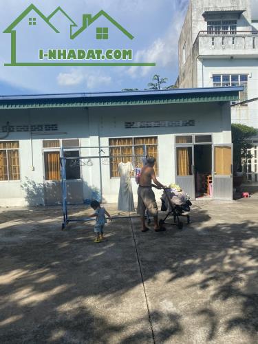 CHỦ NHÀ LỚN TUỔI CẦN BÁN TÀI SẢN CHỮA BỆNH CHO CHỒNG GẦN 1000 M2 THỔ CƯ 100% GẦN BV ĐỒNG