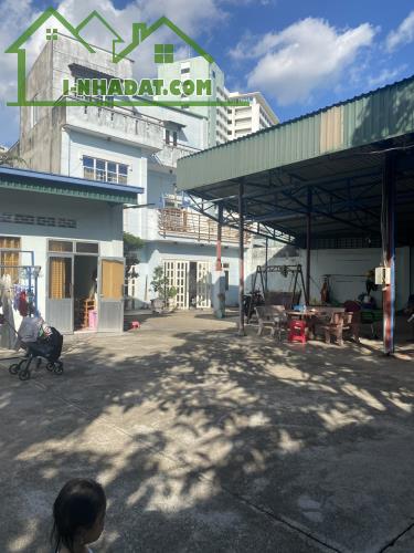 CHỦ NHÀ LỚN TUỔI CẦN BÁN TÀI SẢN CHỮA BỆNH CHO CHỒNG GẦN 1000 M2 THỔ CƯ 100% GẦN BV ĐỒNG - 1
