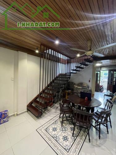 Hẻm xe hơi gần chợ Phú Thọ Hòa – nhà 70m², ngang 6.2m, giá mềm 6.9 tỷ ở ngay! - 1
