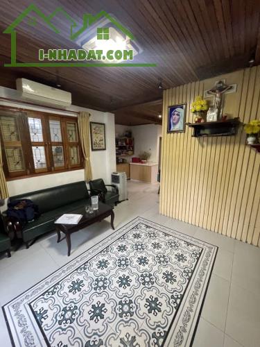 Hẻm xe hơi gần chợ Phú Thọ Hòa – nhà 70m², ngang 6.2m, giá mềm 6.9 tỷ ở ngay! - 2