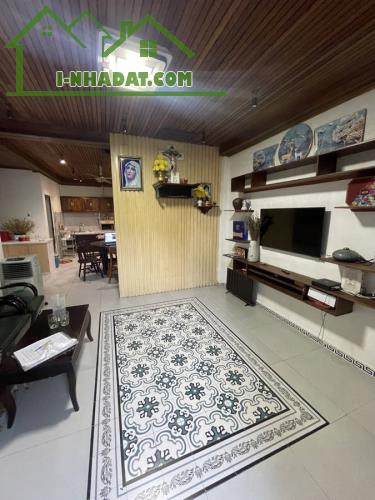 Hẻm xe hơi gần chợ Phú Thọ Hòa – nhà 70m², ngang 6.2m, giá mềm 6.9 tỷ ở ngay! - 3
