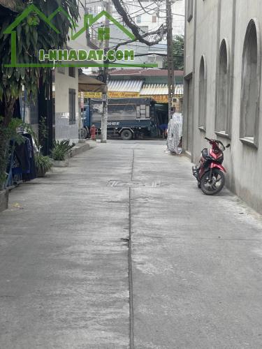 Hẻm xe hơi gần chợ Phú Thọ Hòa – nhà 70m², ngang 6.2m, giá mềm 6.9 tỷ ở ngay! - 5
